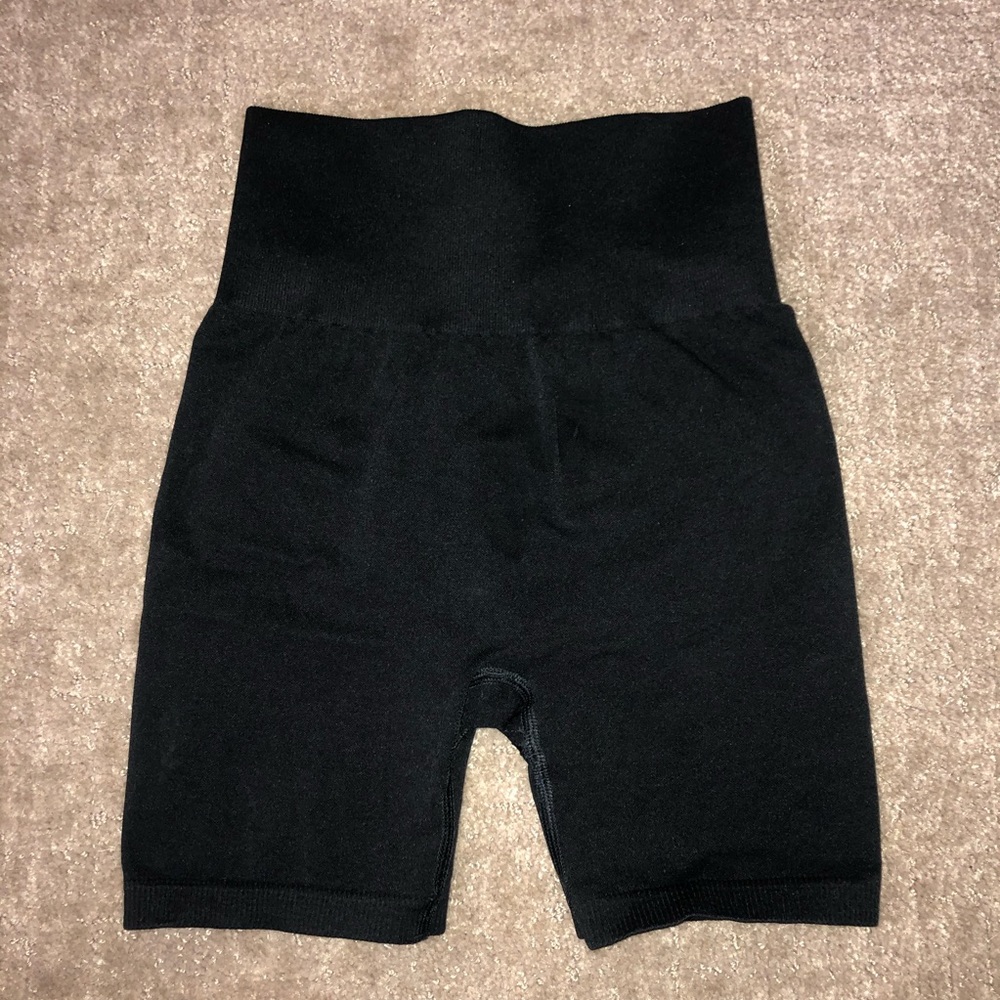 TALA - Hosta shorts (XS)